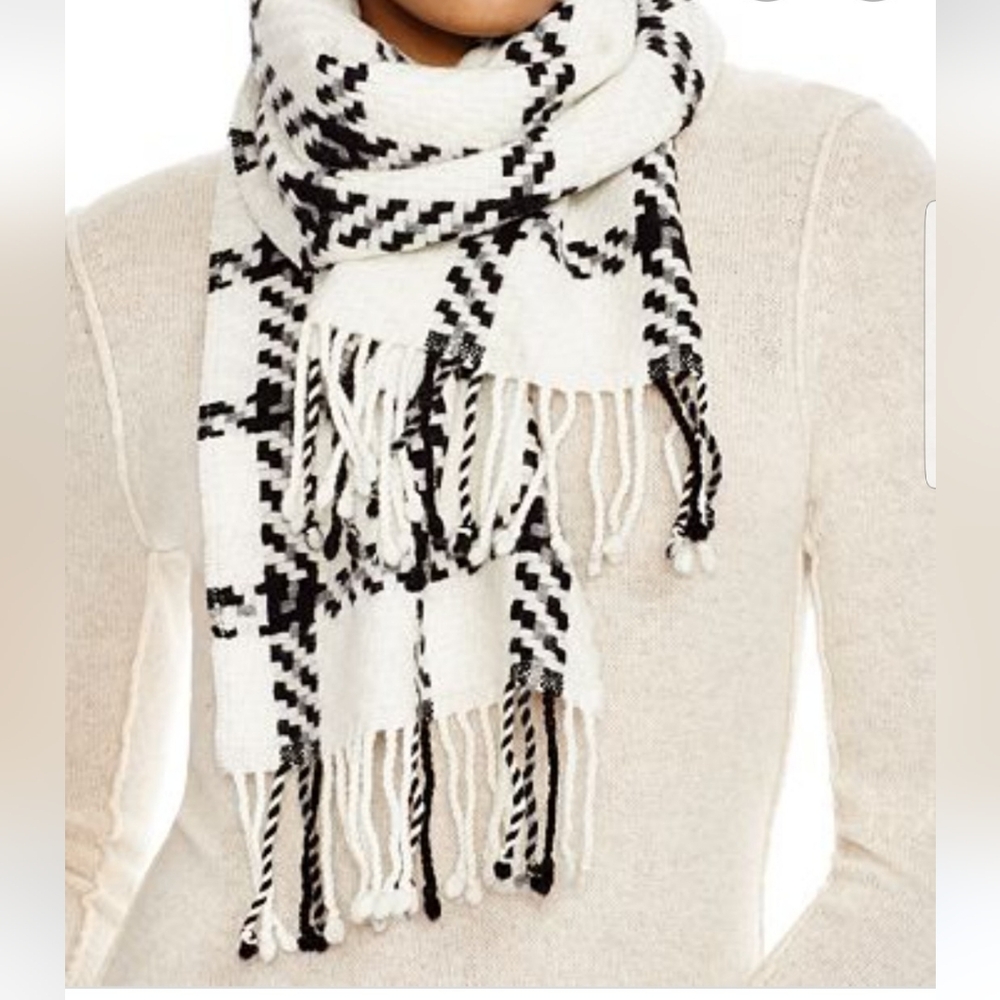 AQUA Windowpane 100% Wool Scarf